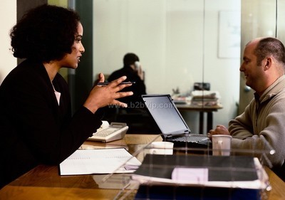 英語翻譯服務 助力國際企業(yè)打破語言壁壘